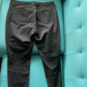 Style & co black curvy skinny leg pants sz 16